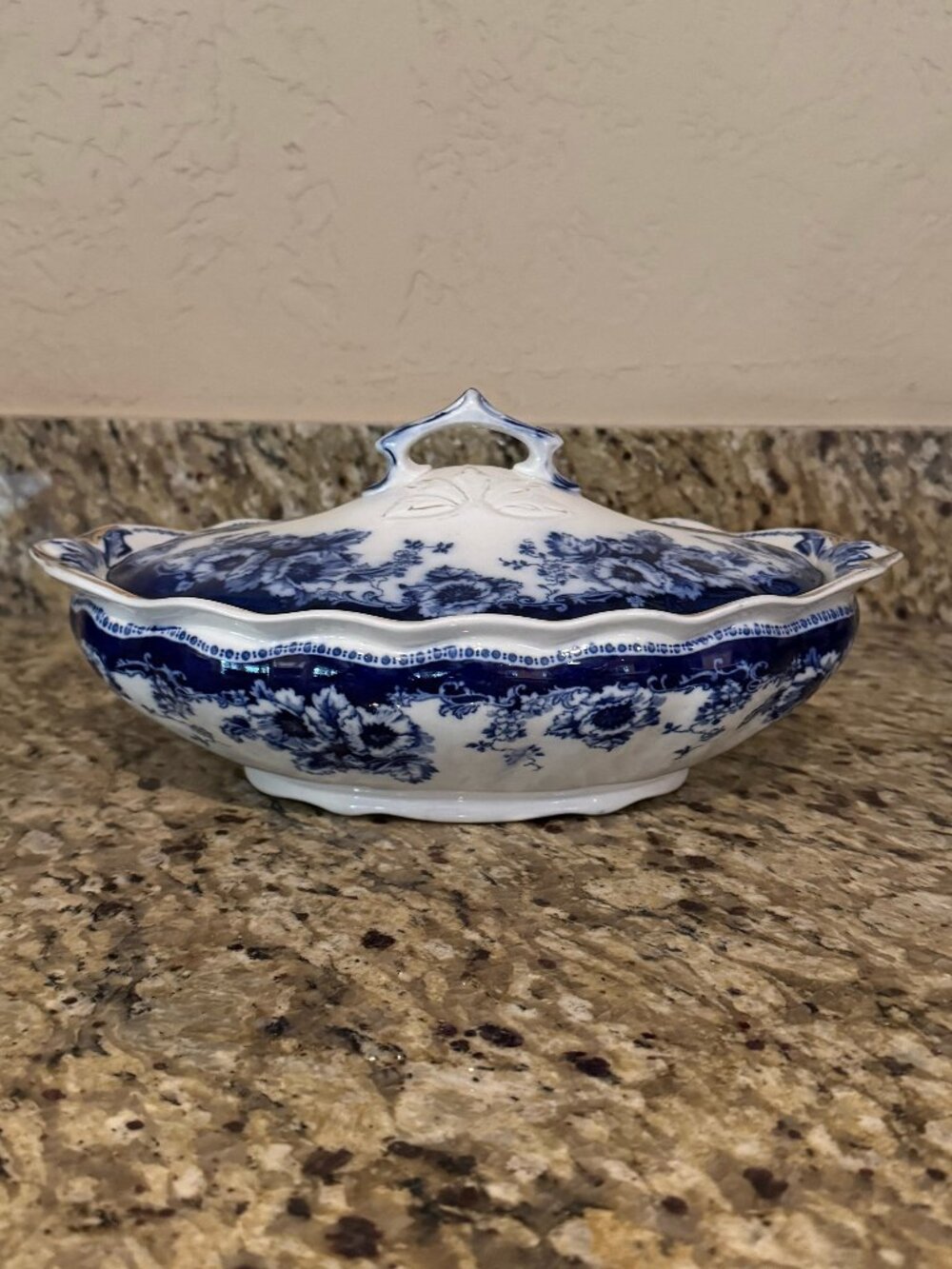 Antique Royal Doulton Sutherland Flow Blue Covered Soup Tureen Dish